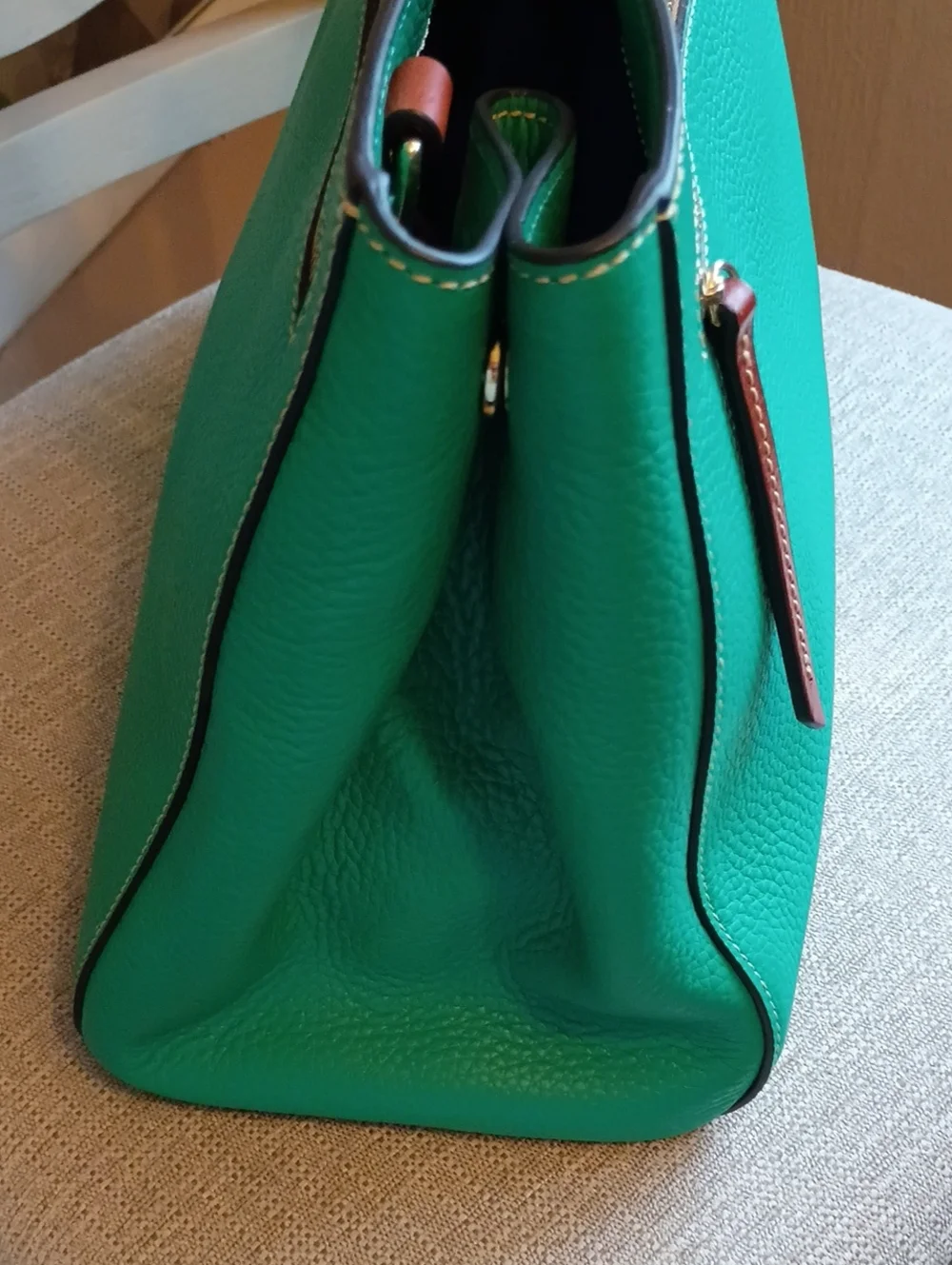 Dooney & Bourke excellent comes